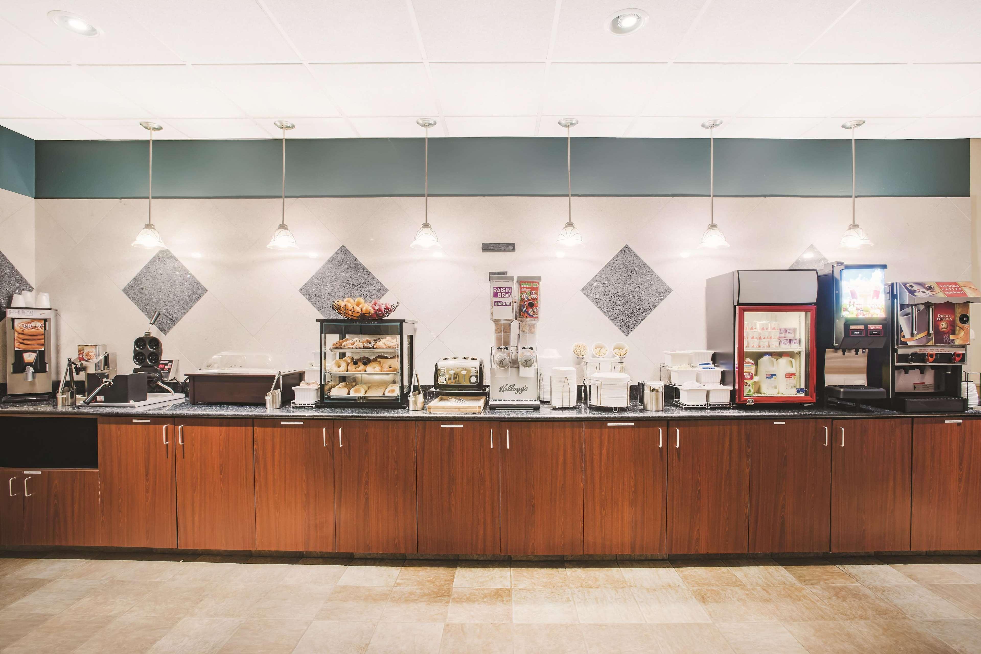 La Quinta By Wyndham Stonington-Mystic Area Hotell Pawcatuck Exteriör bild